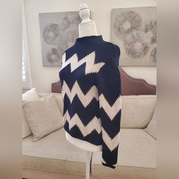 🌹 TALBOTS 🌹 Chunky Knit Mock Neck Chevron Black/White Sweater - [Petite Small] - Picture 3 of 9